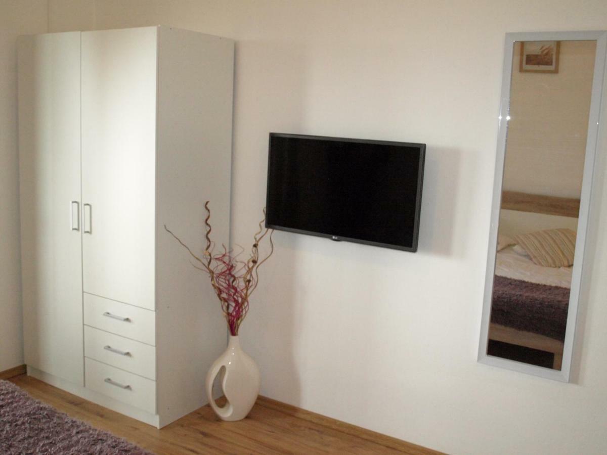 Apartman Celestina 메덜린 외부 사진